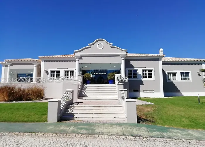 Vau Sea View, T2 Apartment, Close To Beach,ideal For Families *