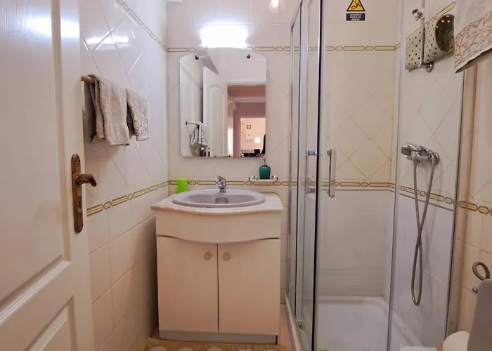 Vau Sea View, T2 Apartment, Close To Beach,ideal For Families Appartement Portimão