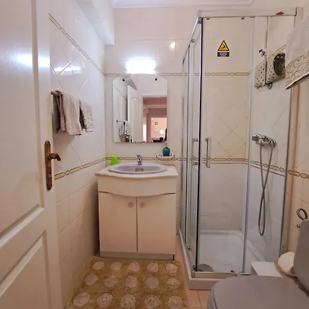 Vau Sea View, T2 Apartment, Close To Beach,ideal For Families Appartement Portimão