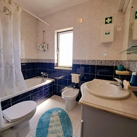 Vau Sea View, T2 Apartment, Close To Beach,ideal For Families