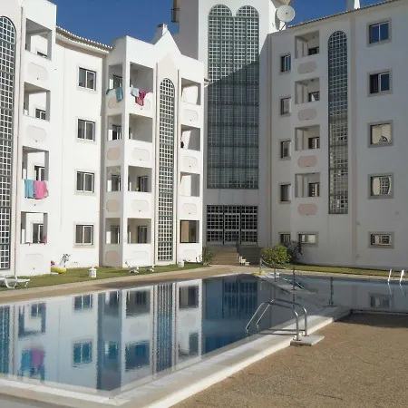 Apartment Vau Sea View, T2 Apartment, Close To Beach,ideal For Families Portimao