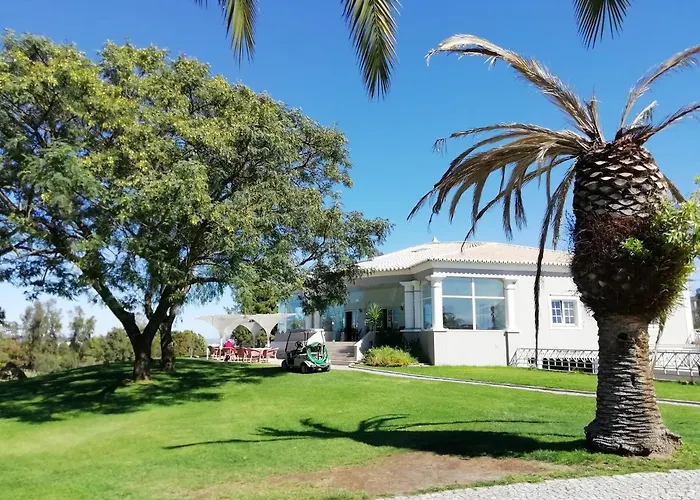 Vau Sea View, T2 Apartment, Close To Beach,ideal For Families Portimão