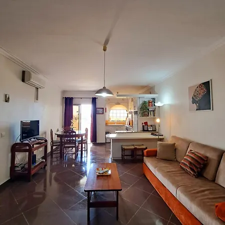 Vau Sea View, T2 Apartment, Close To Beach,ideal For Families Apartman Portimão